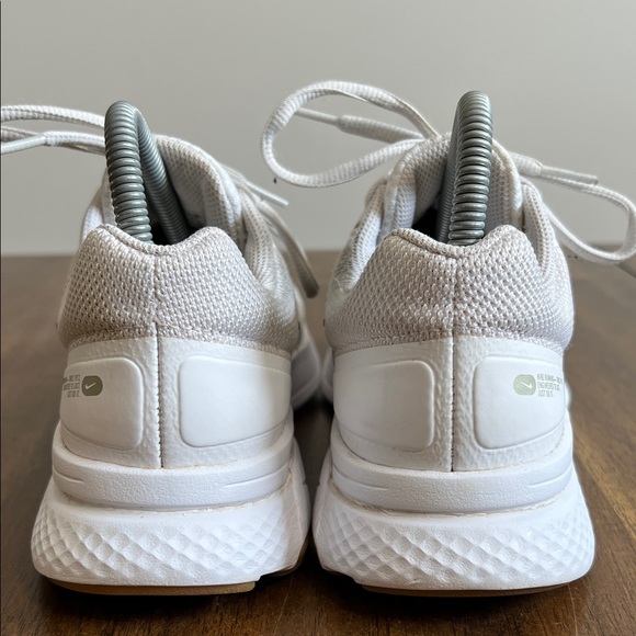Nike Run Swift 2 White and Gold Athletic Shoes CU3528-010 Women’s Size 7.5 - Picture 6 of 14